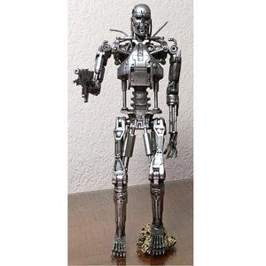 McFarlane T-800 Endoskeleton Action Figure
